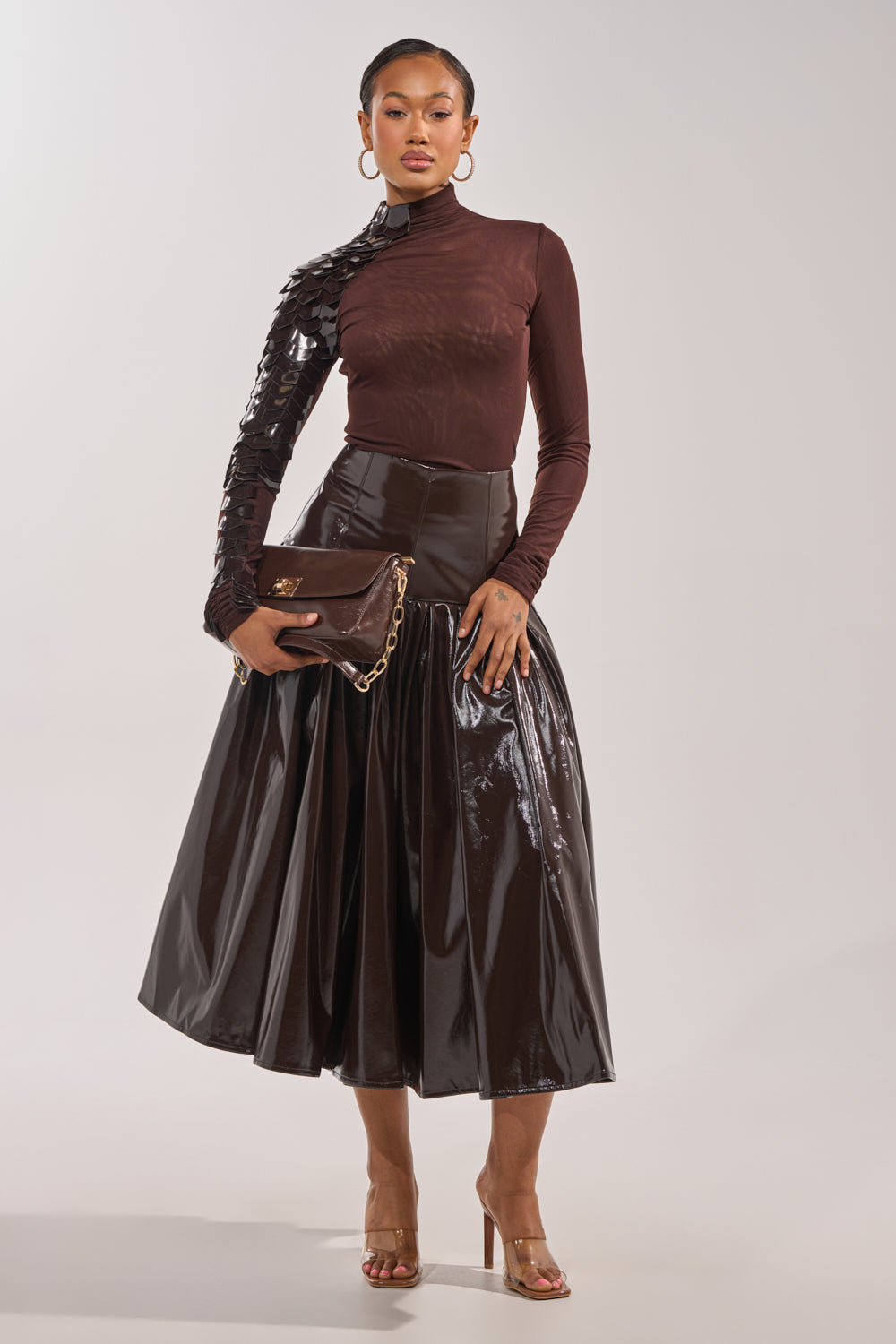 VELMA VINYL SINGLE SLEEVE SCALE TOP IN BROWN