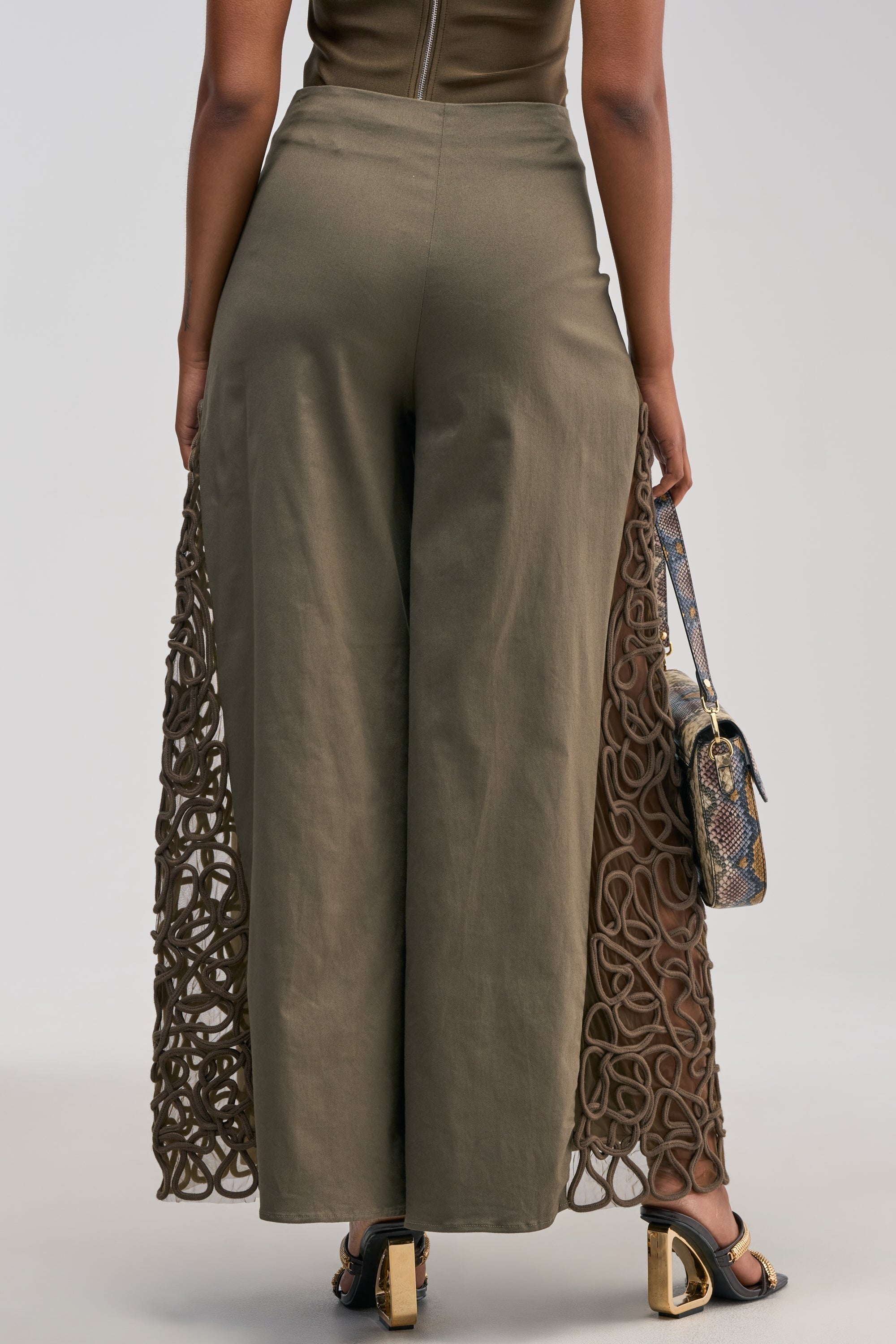 ITS GIVING ROPE DETAIL TROUSER IN OLIVE
