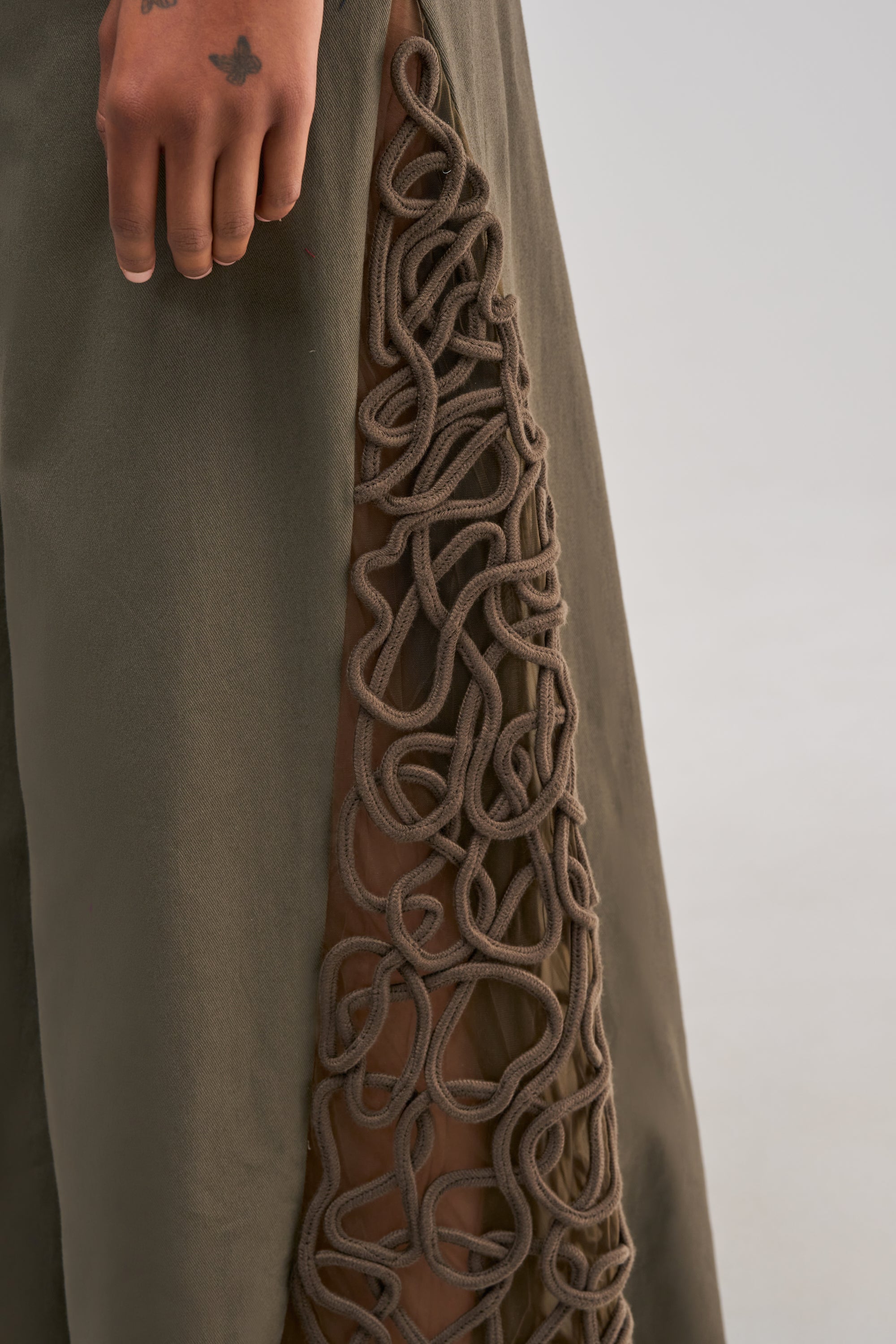 ITS GIVING ROPE DETAIL TROUSER IN OLIVE