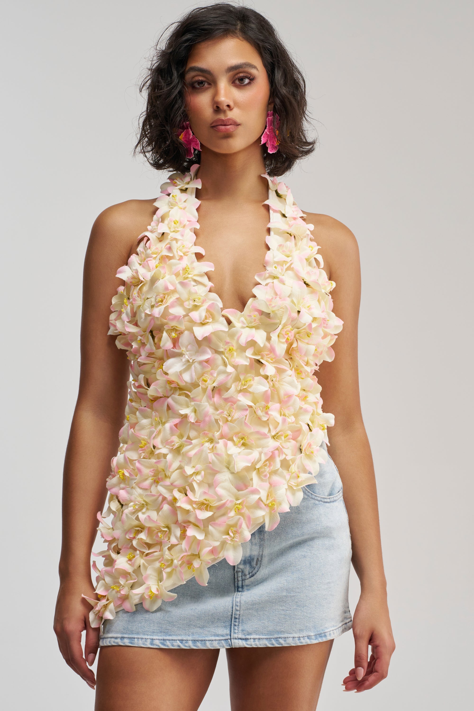 FLOWER POWER TOP IN WHITE MULTI