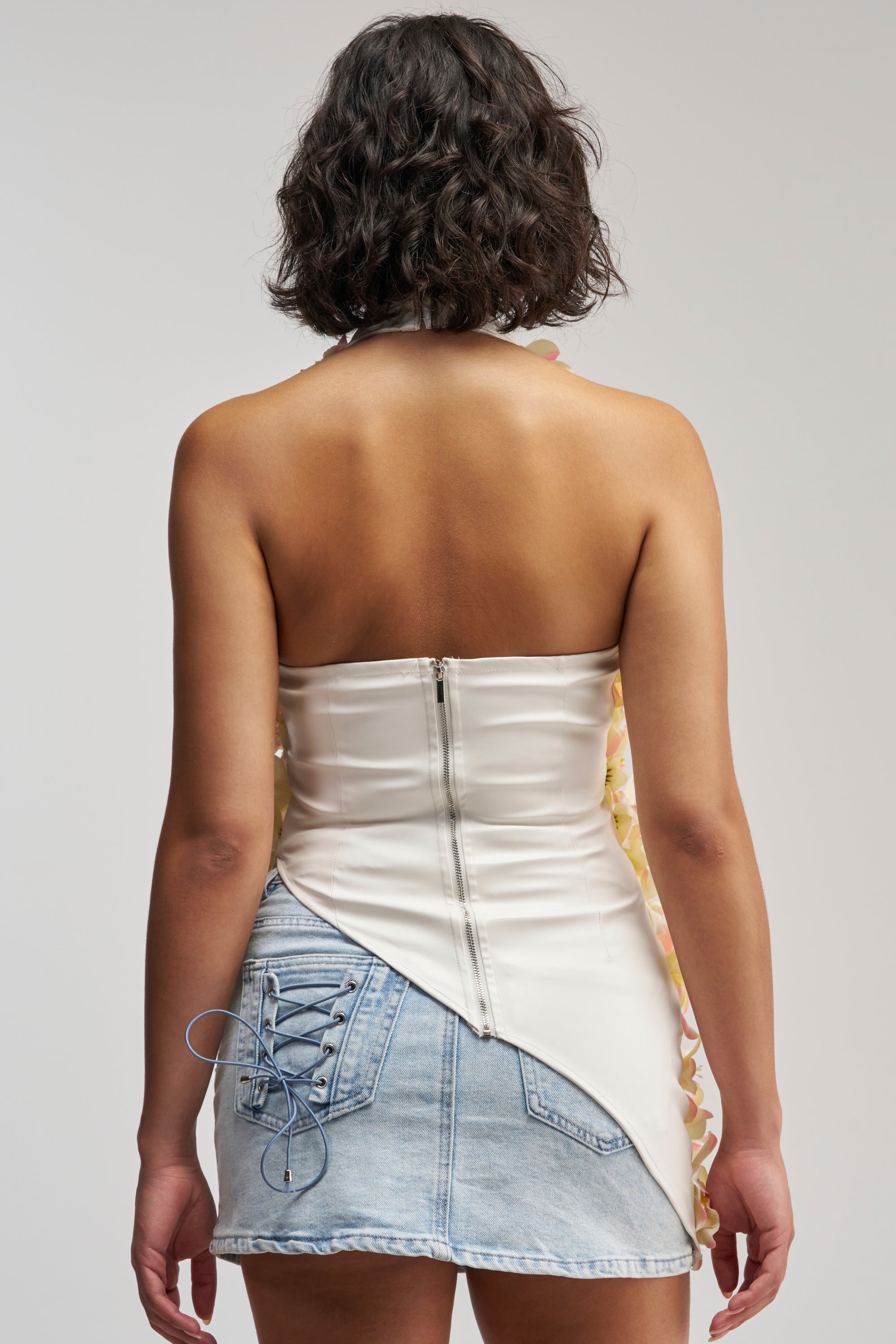 FLOWER POWER TOP IN WHITE MULTI