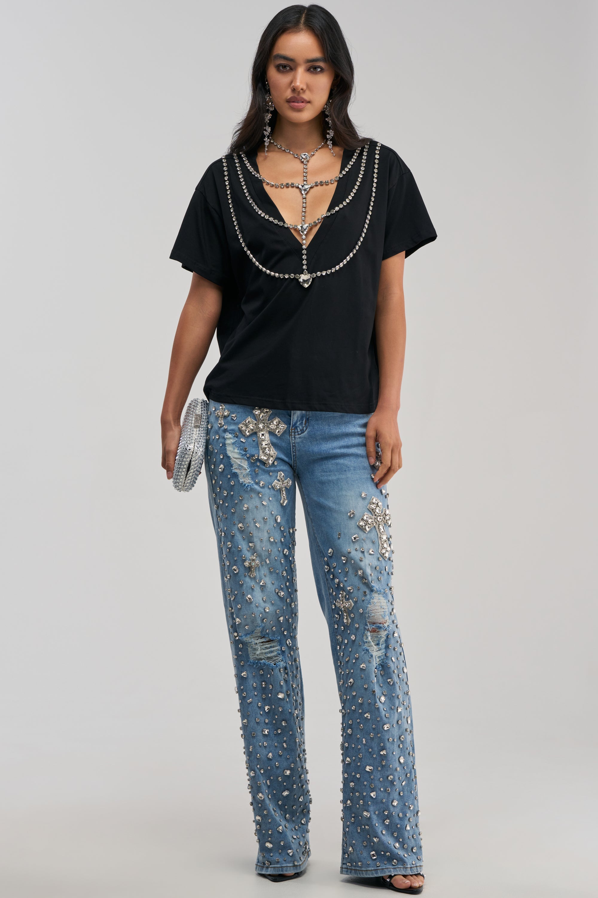 DIAMONDS DANCING RHINESTONE DETAIL TEE IN BLACK