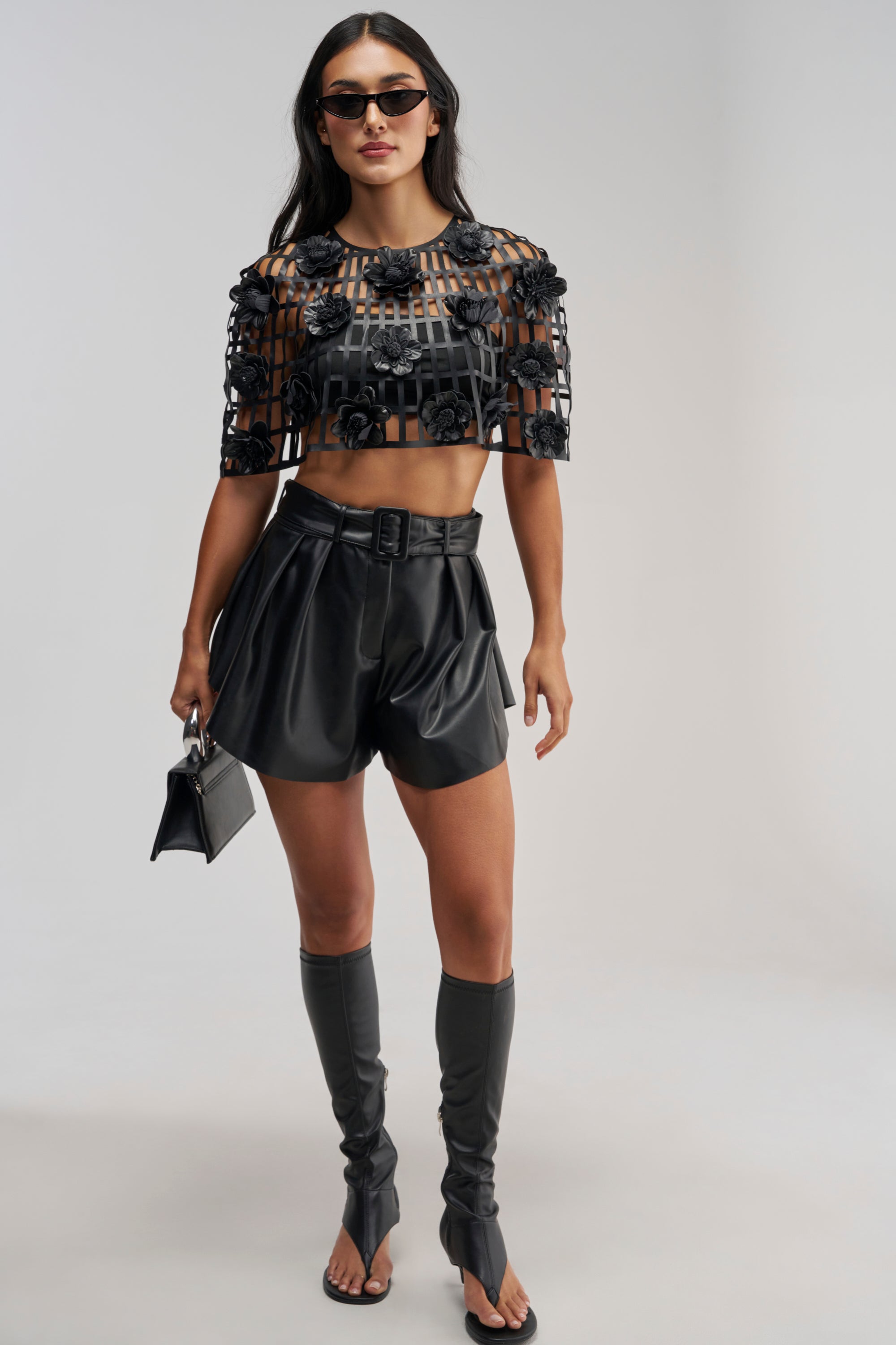 DELICATE FLOWER PU CAPE TOP
