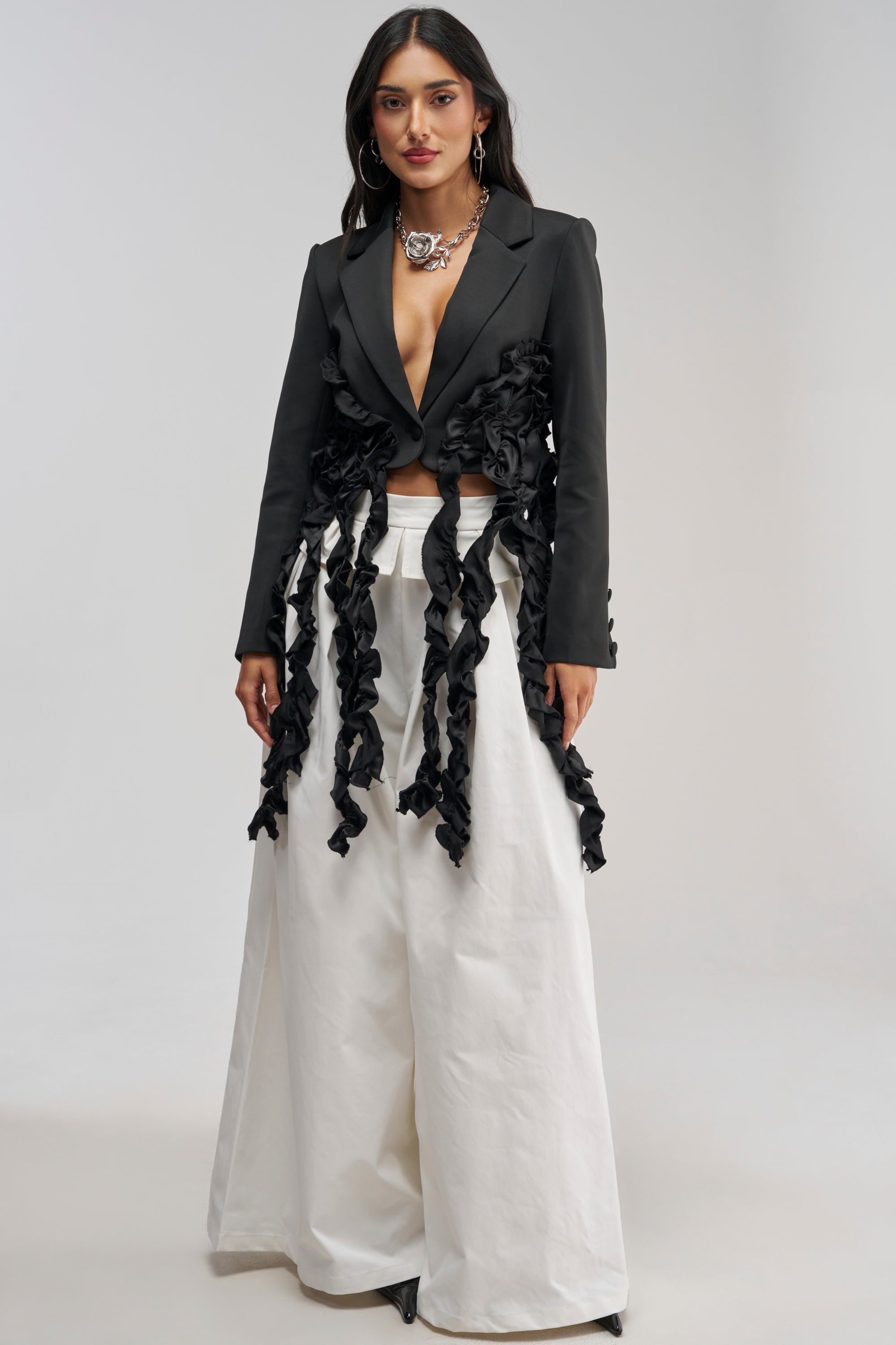 CAUGHT YOUR EYE RUFFLE TRIM BLAZER