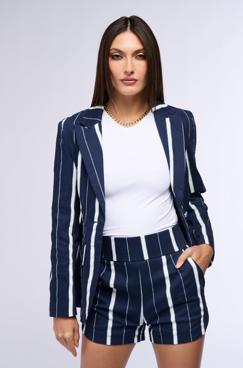BLURRED LINES TAILORED SHORT