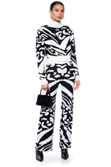INDECISIVE FLARE LEG KNIT SWEATPANT